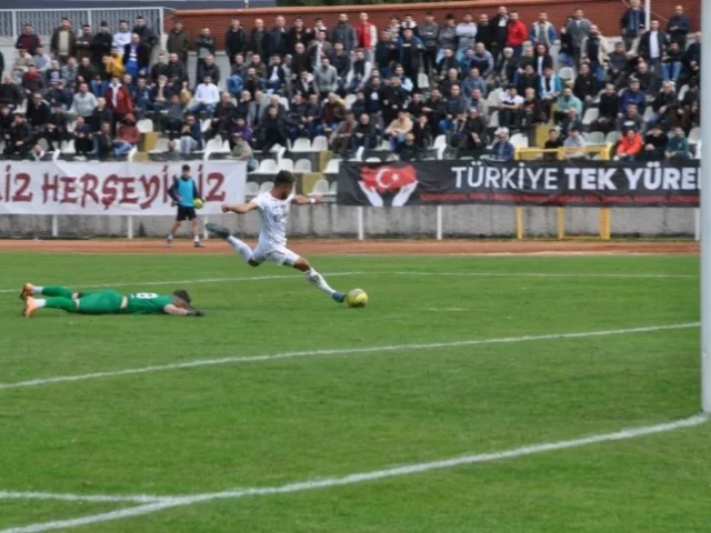 DOĞUM GÜNÜNÜ GOL ATARAK KUTLADI