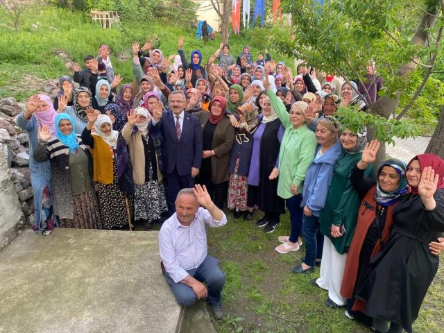 Ak Parti Tokat Milletvekili Adayı Yusuf Beyazıta Niksar Halkından Sevgi Seli