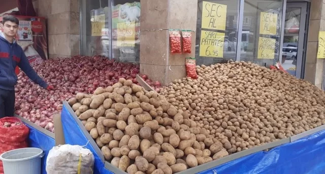 VATANDAŞIN UCUZ PATATES SOĞAN TELAŞI