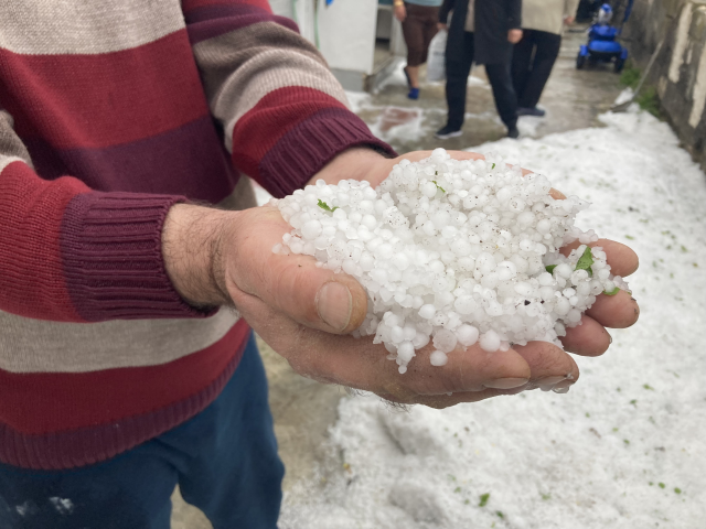 Tokat’ta 20 Dakika Süren Dolu Yağışı