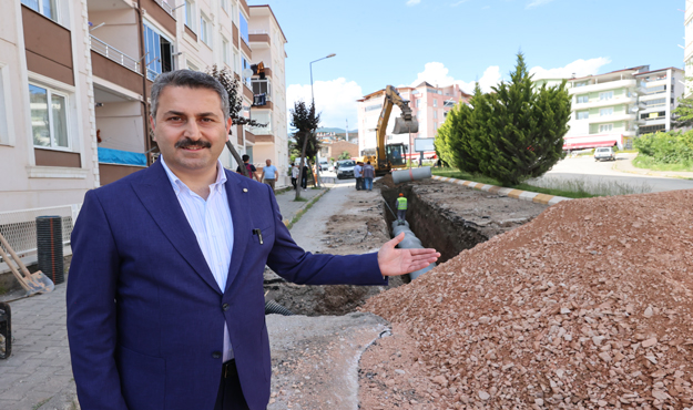 BAŞKAN EROĞLU: “ALTYAPI ÇALIŞMALARIMIZIN MEYVESİNİ ALIYORUZ”