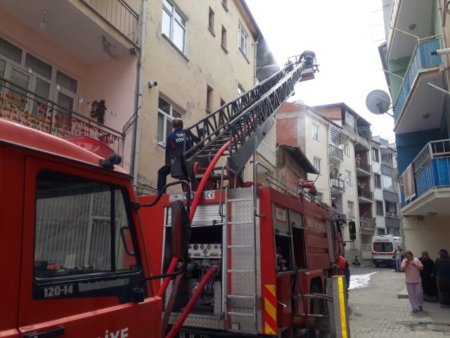 Tokat Merkez Gülbahar Hatun Mahallesinde Çıkan Yangın Korkuttu