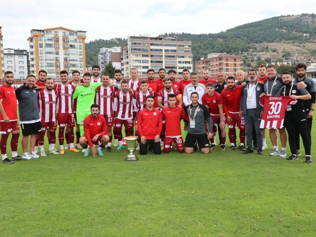 Tokat Belediye Plevnespor ve Merkür Jet Erbaaspor, Güzel Futbol Sergileyerek Zafer Kazandılar