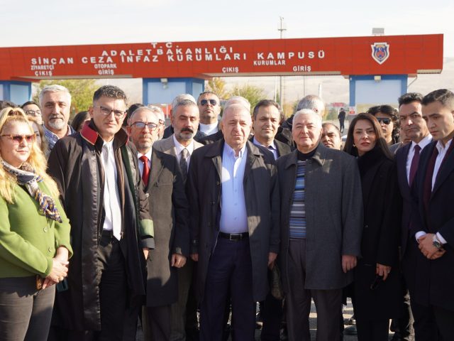 Prof. Dr. Ümit Özdağ, tutuklu gazeteciler hakkında basın açıklaması yaptı