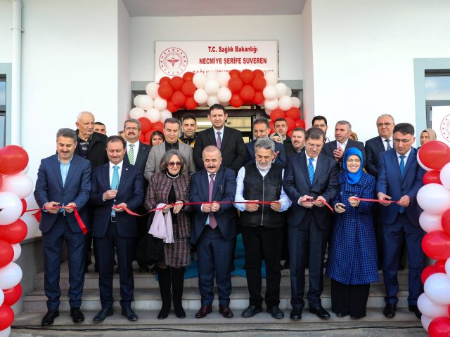 Hayırsever Suveren Ailesi Tarafından Yaptırılan Sağlık Hizmet Merkezi Törenle Açıldı