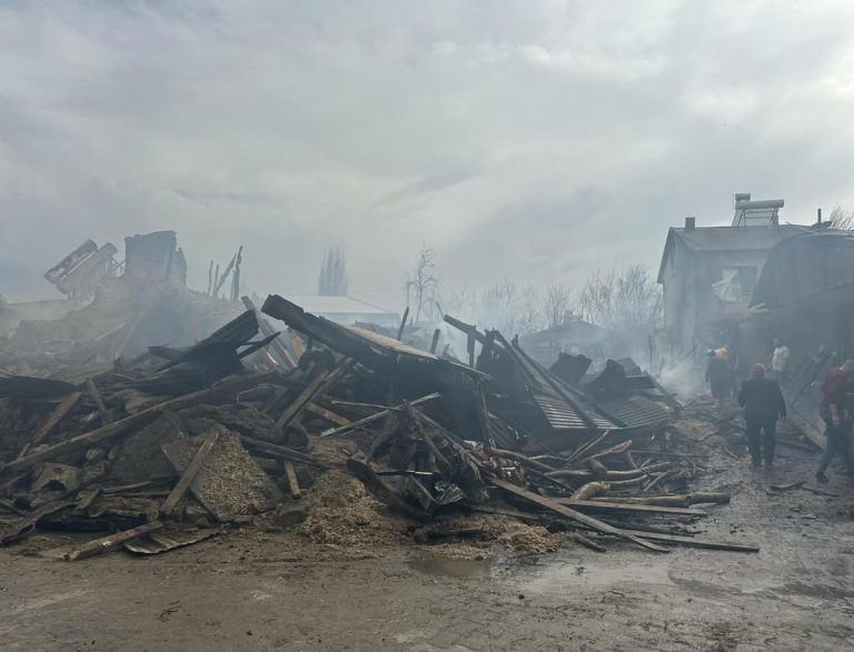 Tokat Çamlıbel Akın Köyü’nde Yangın Kontrol Altına Alındı Özel İderenin Desteği Acil Yetişti…