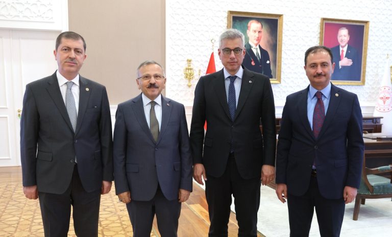 Tokat’a Şehir Hastanesi Yatırımı Masada: Milletvekillerinden Sağlık Bakanı’na Ziyaret