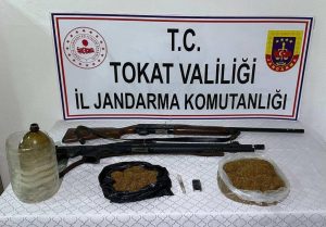 Tokat’ta Jandarmadan Uyuşturucu Operasyonu: 3 Şüpheli Gözaltında