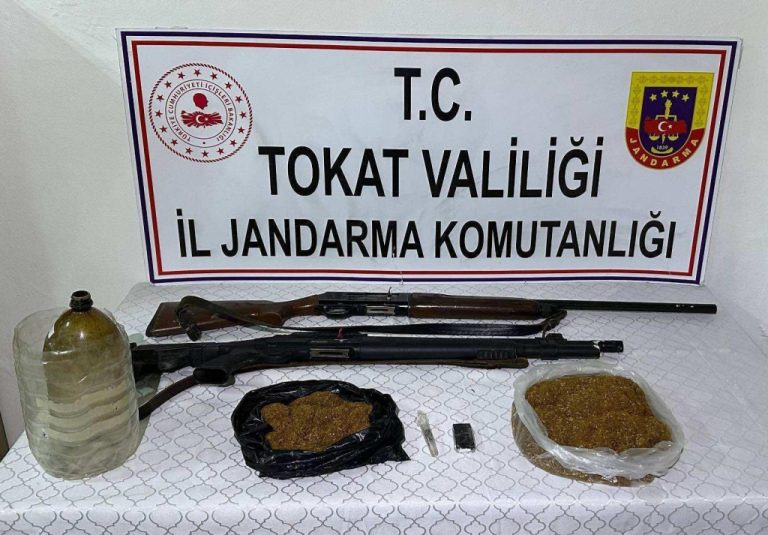 Tokat’ta Jandarmadan Uyuşturucu Operasyonu: 3 Şüpheli Gözaltında