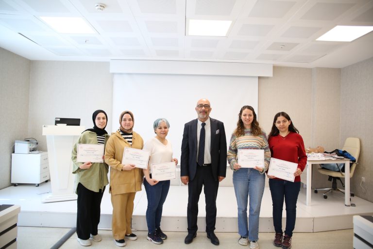 Tokat’ta Yenidoğan Canlandırma Eğitimi Sağlık Personeline Hayati Bilgiler Kazandırdı