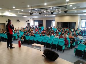 Tokat’ta Lise Öğrencilerine Uygulamalı Yangın Eğitimi