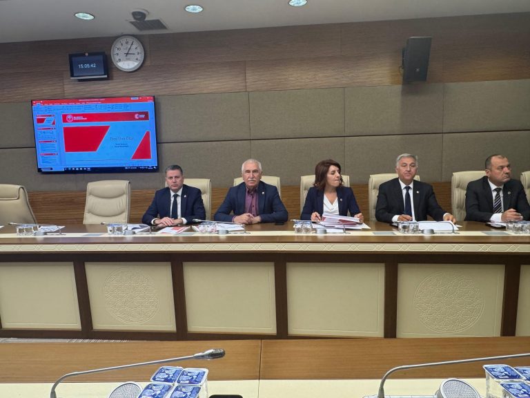 Kadim Durmaz: “Destek Şart, Çözüm Şart, Çiftçi Sahipsiz Bırakılmamalı”