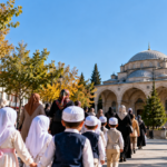 Erbaa’da çocukların âmin alayı: Cumhuriyet Meydanı’ndan Büyük Cami’ye yürüyüş