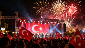 Turhal’da Cumhuriyet Bayramı Onur Gecesi: Konser ve havai fişeklerle kutlandı