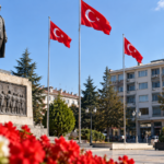 YENİ Parti Tokat İl Başkanlığının yeni binası Cumhuriyet Meydanı’nda açıldı